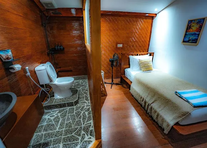 Sunset Ocean Bed & Breakfast *